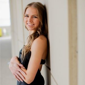 Meet your Posher, Brooke